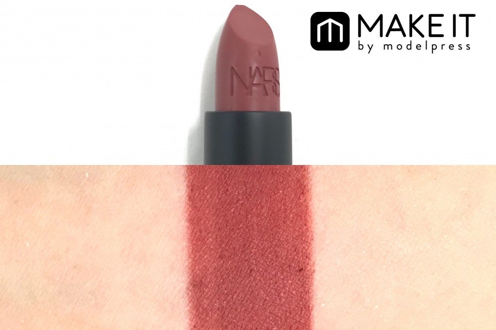 NARS リップスティック／2982／3,300円（税抜） (C)メイクイット