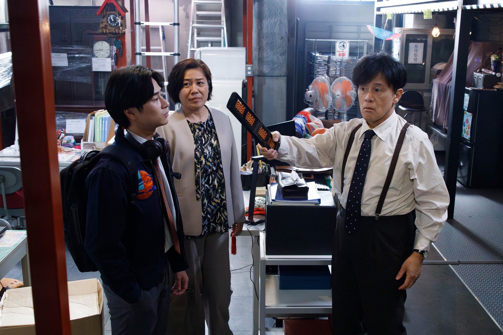 前田旺志郎、青木さやか、橋本じゅん「オクラ〜迷宮入り事件捜査〜」第8話（C）フジテレビ