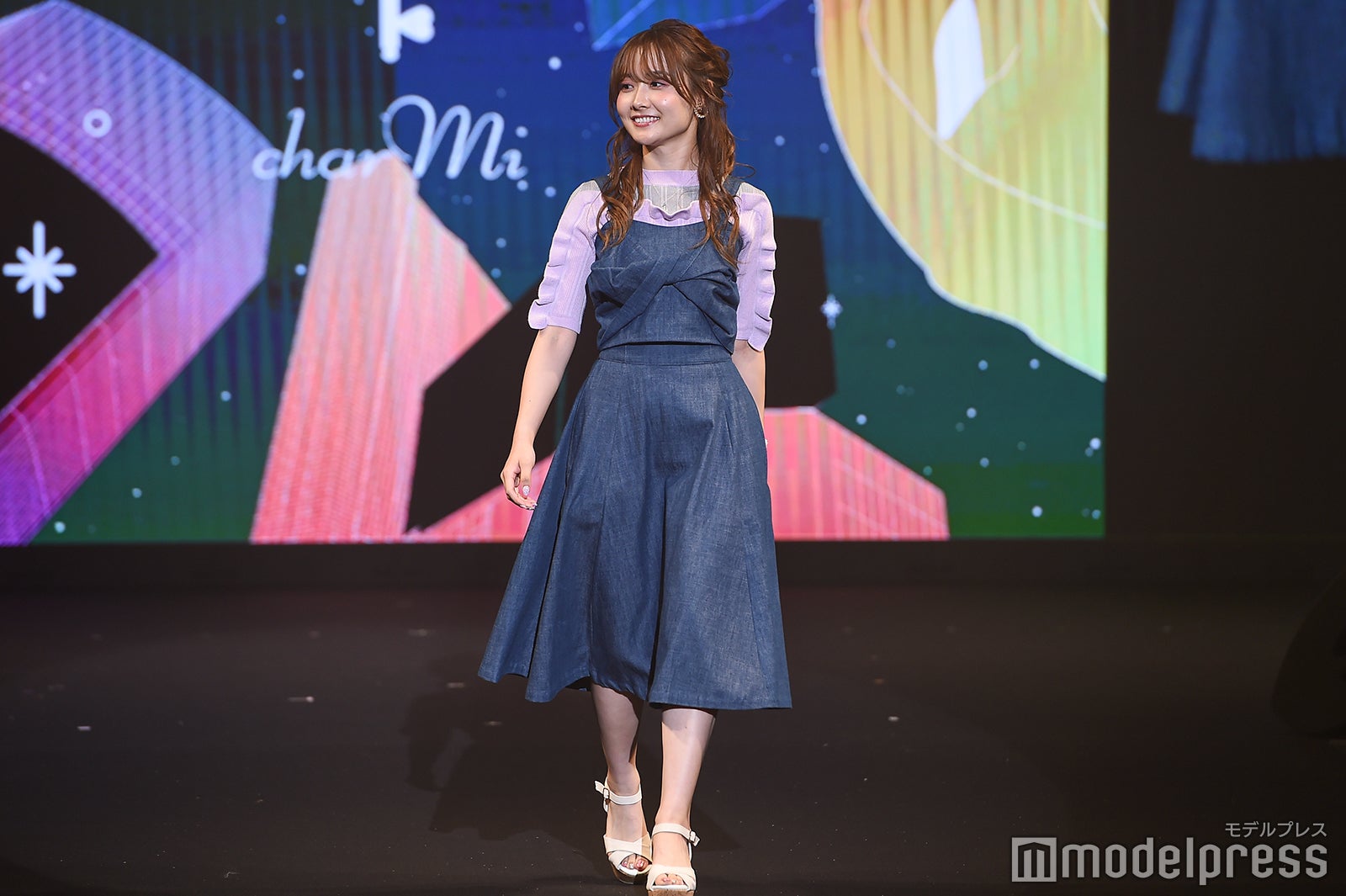 （C）モデルプレス