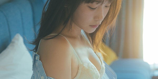 川栄李奈、ランジェリーカット解禁 大人の魅力にドキッ【youphoria