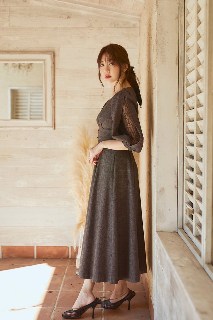 小嶋陽菜流 リップメイク は引き算がカギ 秋ドレスの着こなしポイント こだわりのsns活用法にも迫る Her Lip To Fall Collectionインタビュー モデルプレス 小嶋陽菜流 リップメイク は引き算がカギ 秋ドレスの着こなしポイント こだわりのsns活用法にも迫る Her Lip To Fall Collectionインタビュー モデルプレス