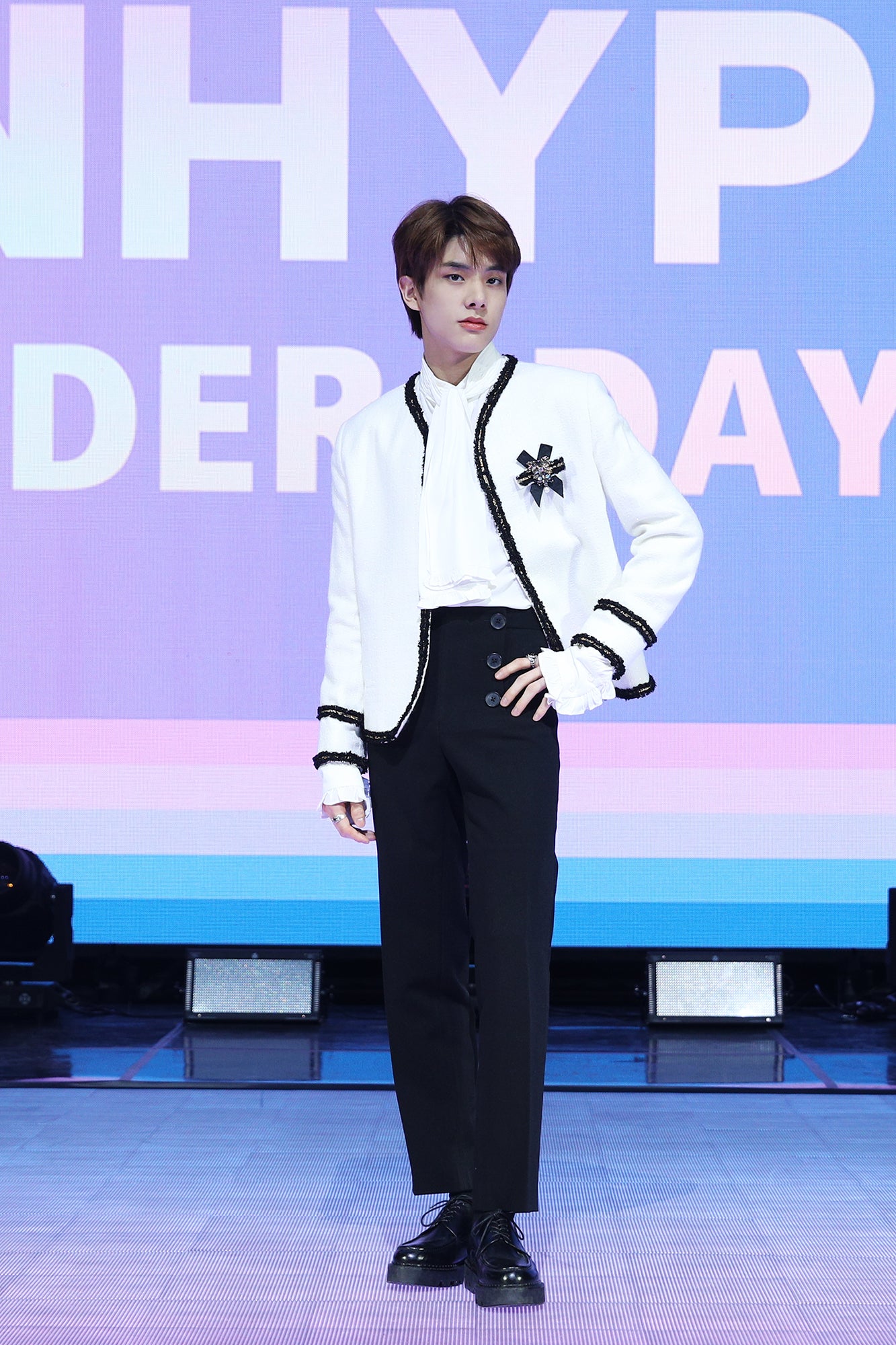 JAKE（C）BELIFT LAB