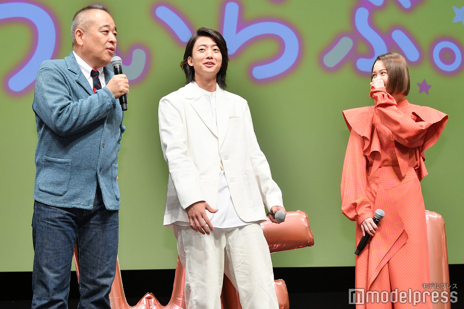 佐藤祐市監督、伊藤健太郎、玉城ティナ（C）モデルプレス