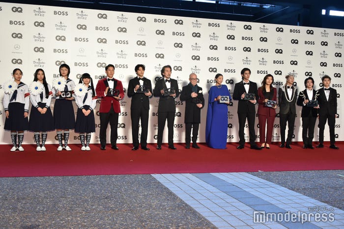 「GQ MEN OF THE YEAR 2023」受賞者が豪華集結/(左から)新しい学校のリーダーズ、吉田正尚選手、山田裕貴、役所広司、久石譲、安藤サクラ、ブライト、ヒコロヒー、Mrs. GREEN APPLE(C)モデルプレス