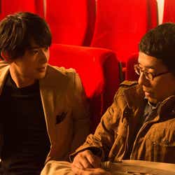 モデルプレス - 「GIVER 復讐の贈与者」義波(吉沢亮)、夜の映画館に出没<第5話あらすじ>