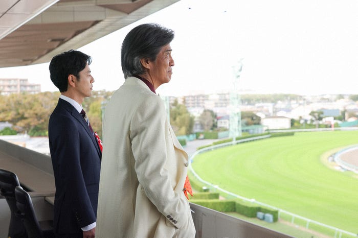 妻夫木聡、佐藤浩市「ザ・ロイヤルファミリー」 (C)TBSスパークル/TBS