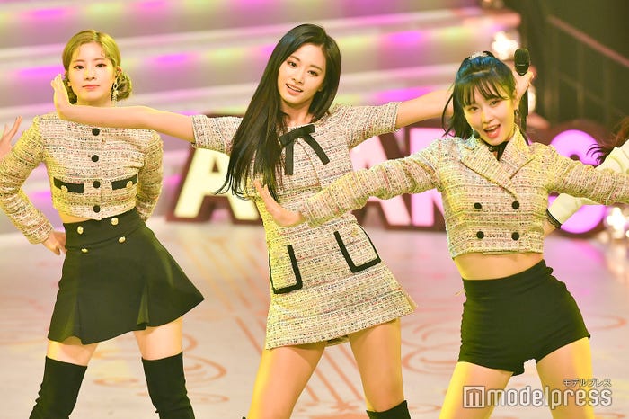 TWICE (C)モデルプレス