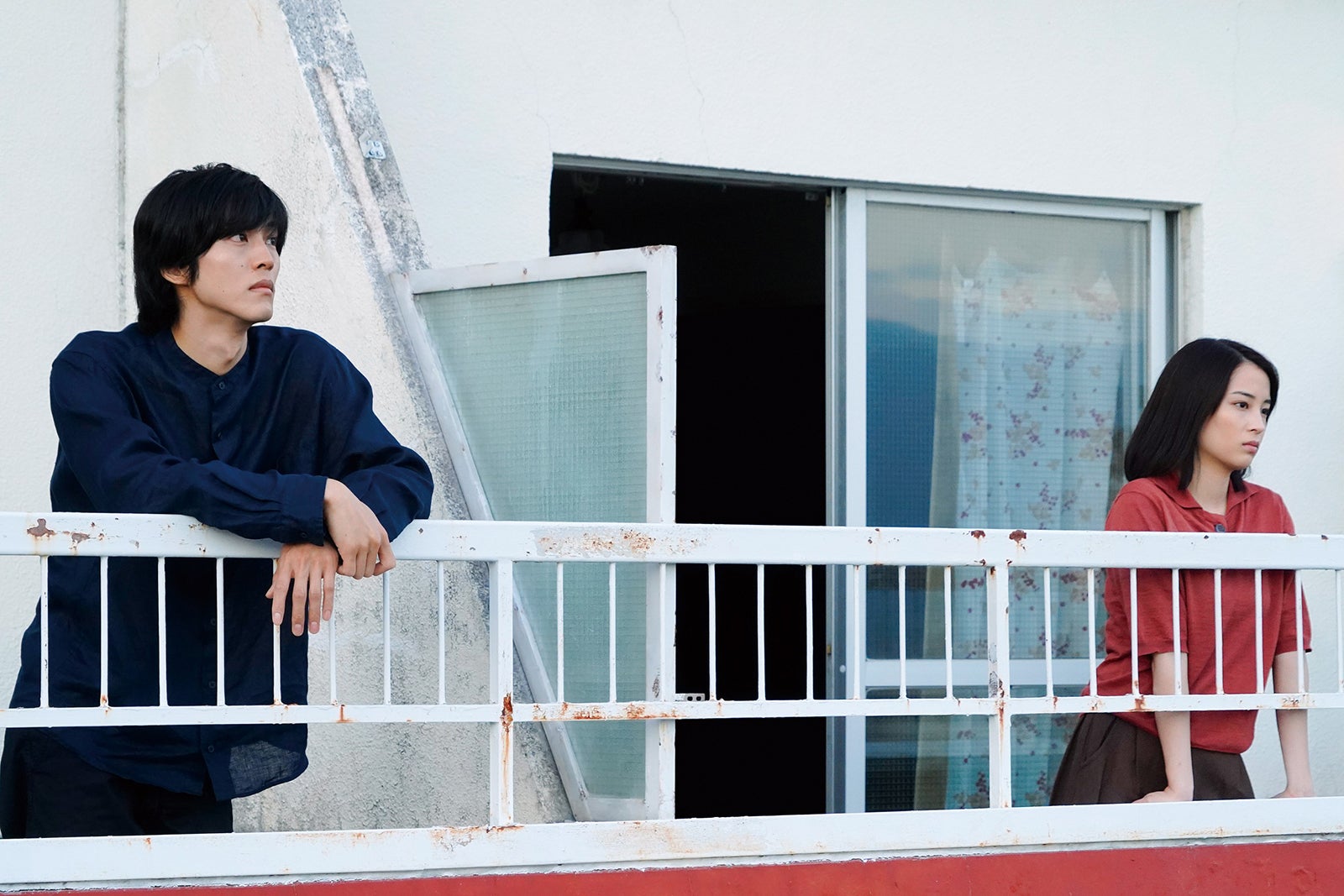 松坂桃李、広瀬すず （C）2022「流浪の月」製作委員会