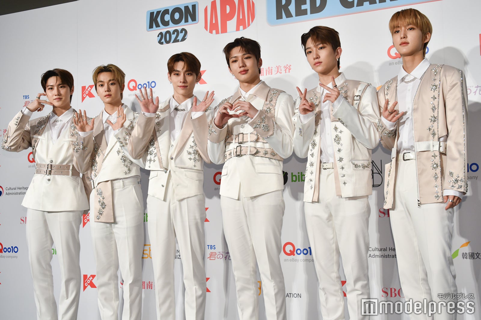 TNX／チェ・テフン、チャン・ヒョンス、ウ・ギョンジュン、チョン・ジュニョク、オ・ソンジュン、ウン・フィ （C）モデルプレス