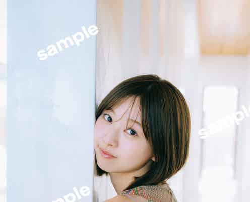 日向坂46富田鈴花1st写真集、書店特典ポスター5種&ポストカード7種解禁 第2回YouTube生配信も決定【鈴花サーキット】