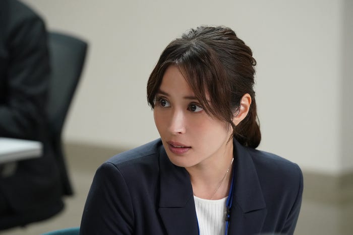 広瀬アリス「全領域異常解決室」(C)フジテレビ
