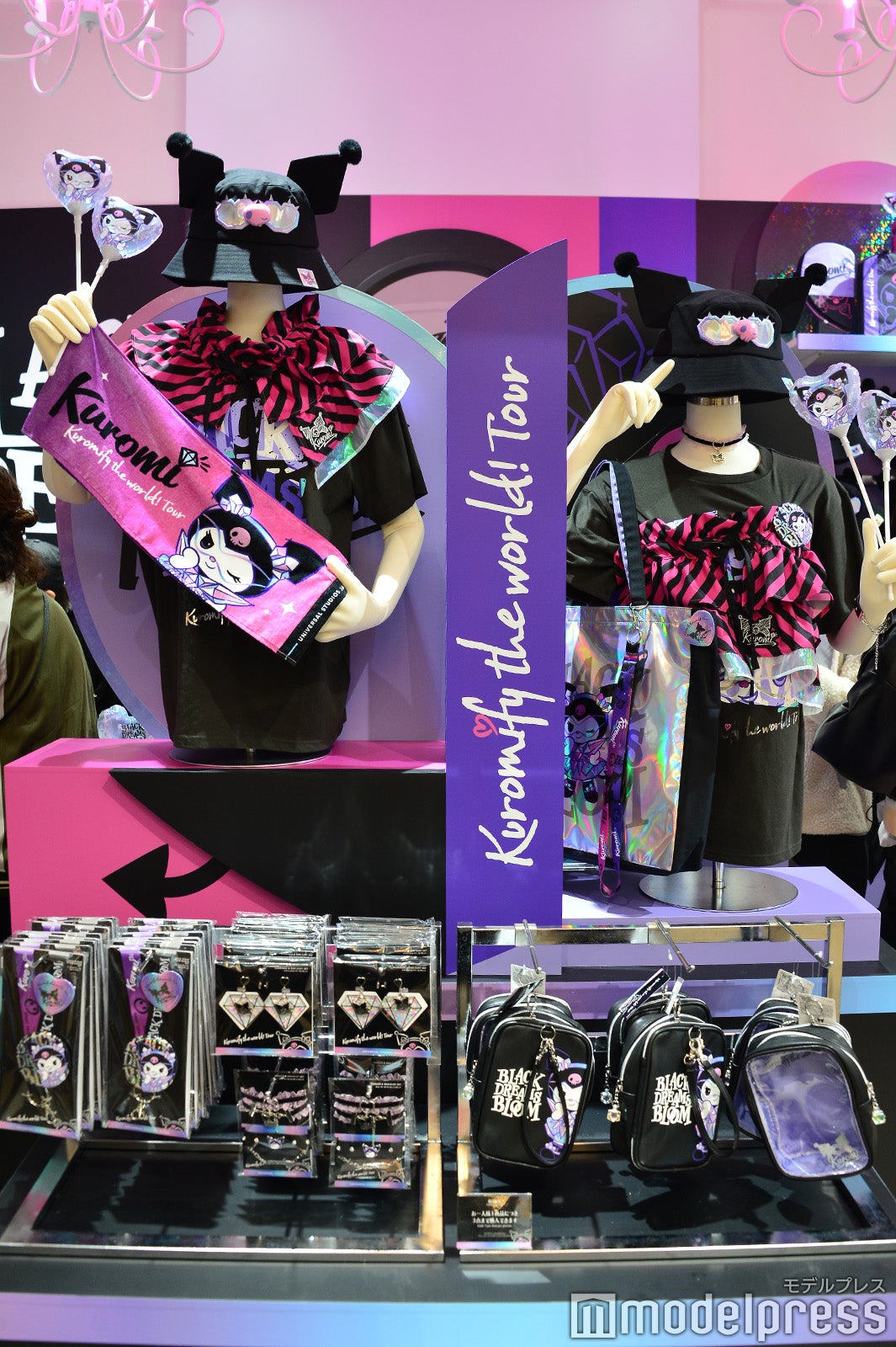 （C）モデルプレス