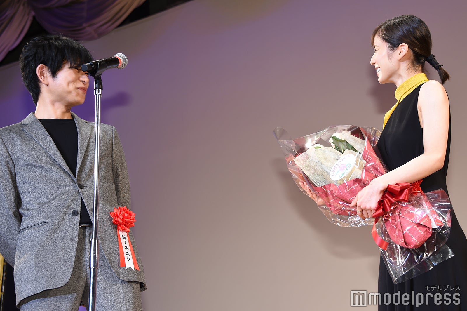 鈴ノ木ユウ氏、松岡茉優（C）モデルプレス