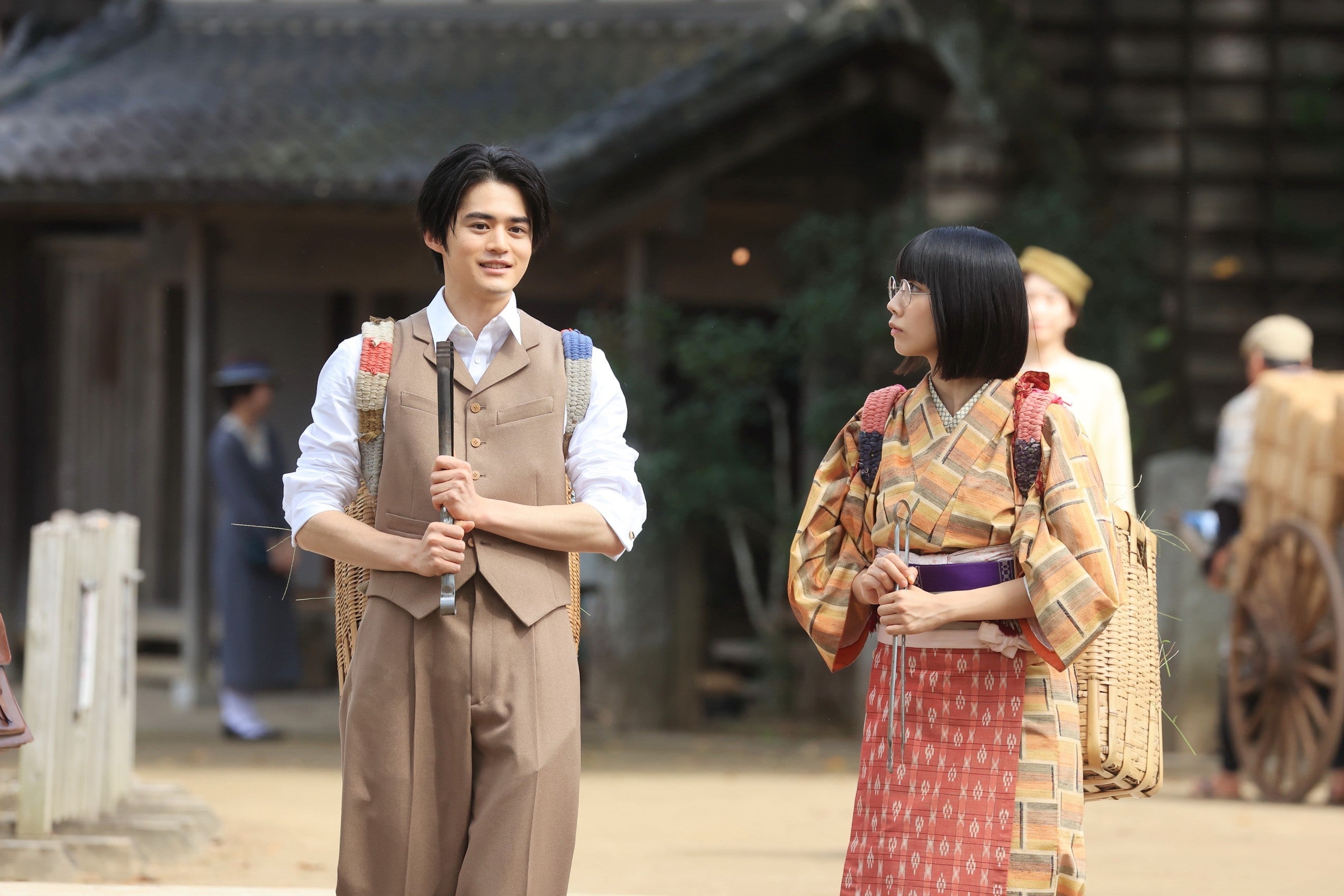 鈴鹿央士、松本穂香「嘘解きレトリック」第3話（C）フジテレビ