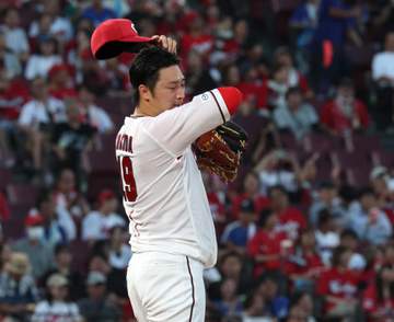 左肩関節周囲炎から復帰の広島・床田は5回3失点で降板 中日・サノーに2打席連続弾浴びる