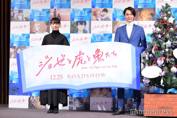 清原果耶、中川大志(C)モデルプレス