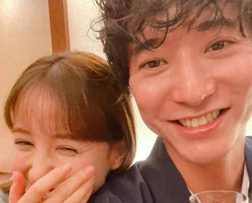 “ガチキスで話題”トリンドル玲奈&浅香航大、ベッドでしたこと明かす「温泉旅行のいい思い出」