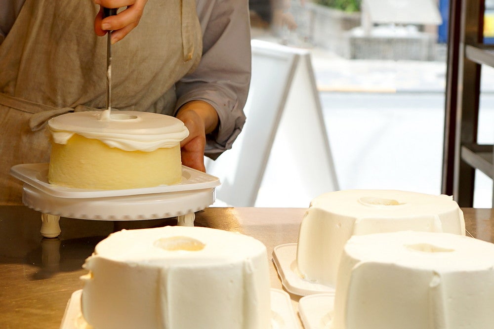 生キャラメルシフォンケーキ／画像提供：MERCER OFFICE