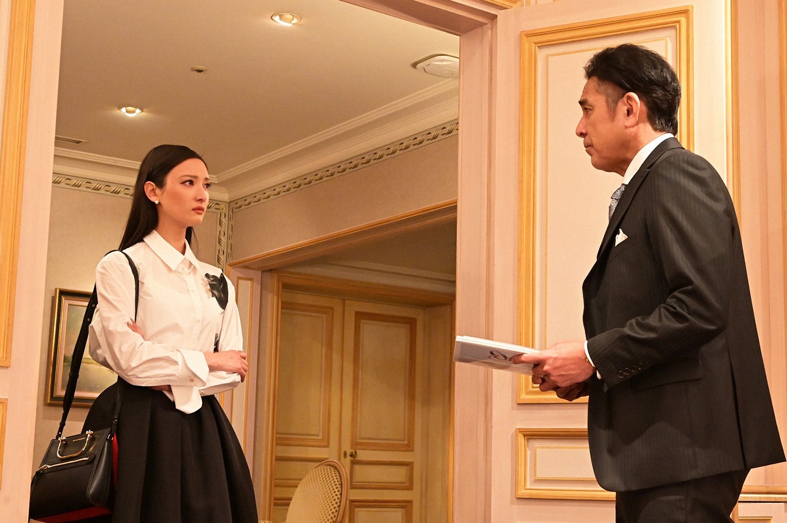 菜々緒、宇梶剛士「オー！マイ・ボス！恋は別冊で」第9話より（C）TBS