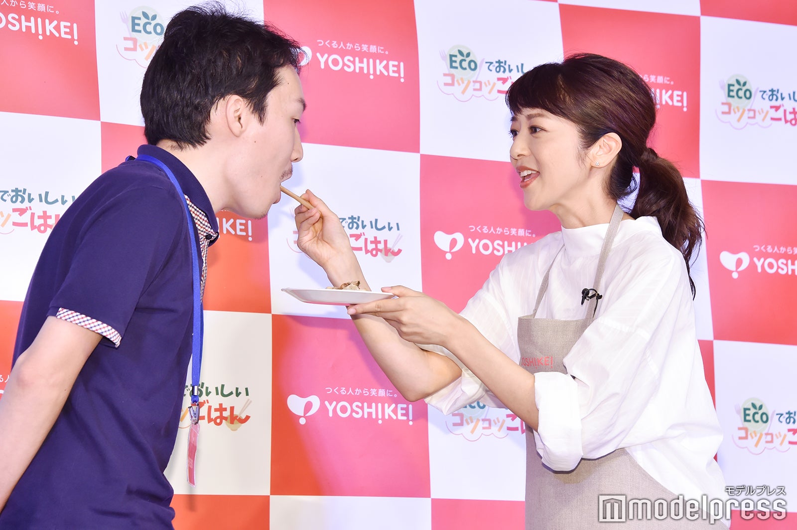 白石美帆（右）（C）モデルプレス