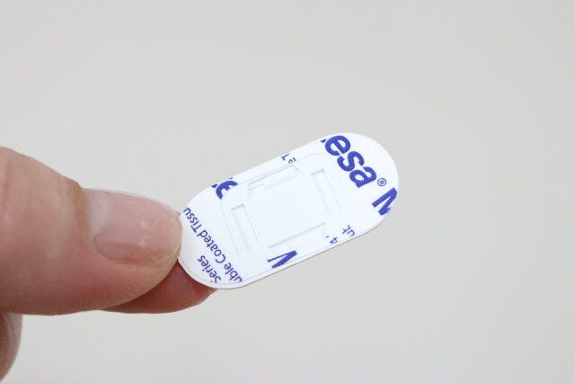 スライドコンセントカバー2P　裏面