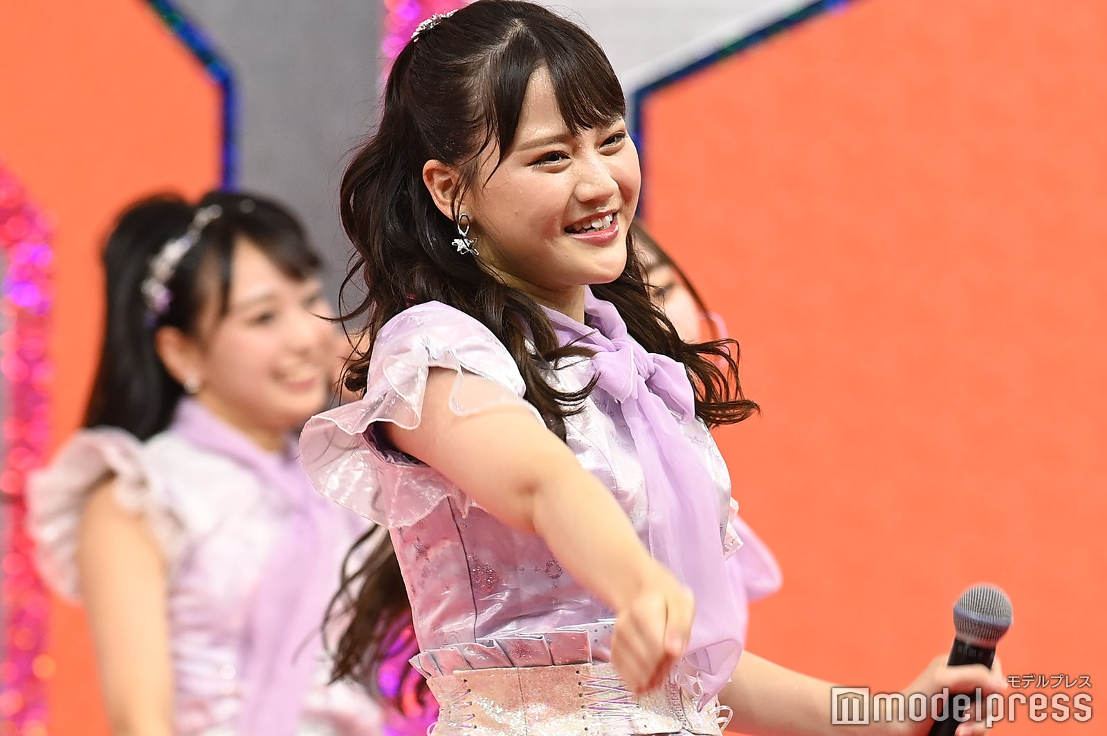 ＝LOVE（C）モデルプレス