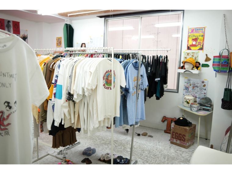 大阪・新町の古着屋「タマゴストア」 12平方メートルに光る目利き