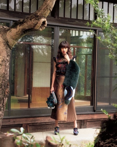 山田優、全身「FENDI」で輝き放つ　溢れる美しさを披露