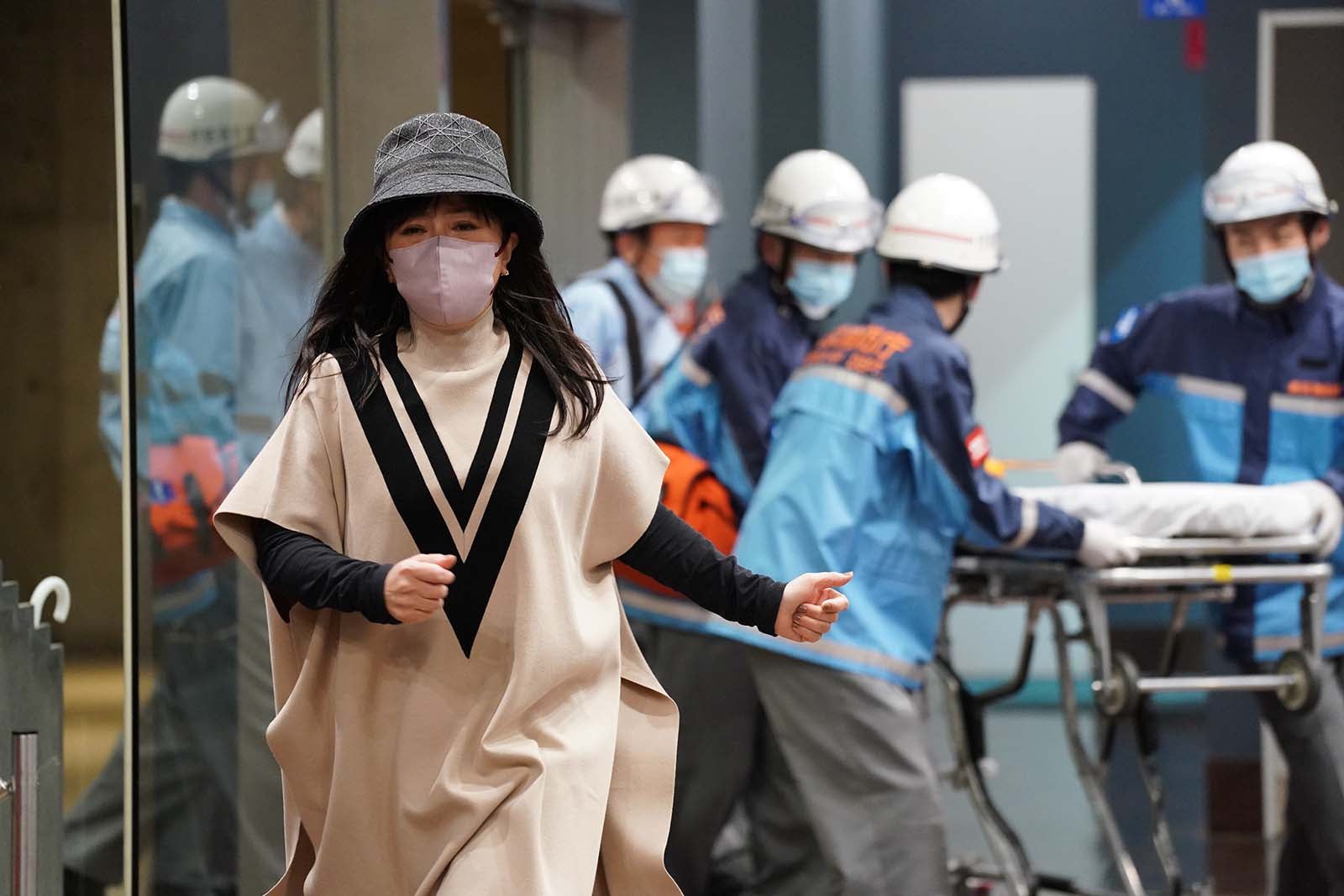 薬師丸ひろ子「だが、情熱はある」第2話より（C）日本テレビ