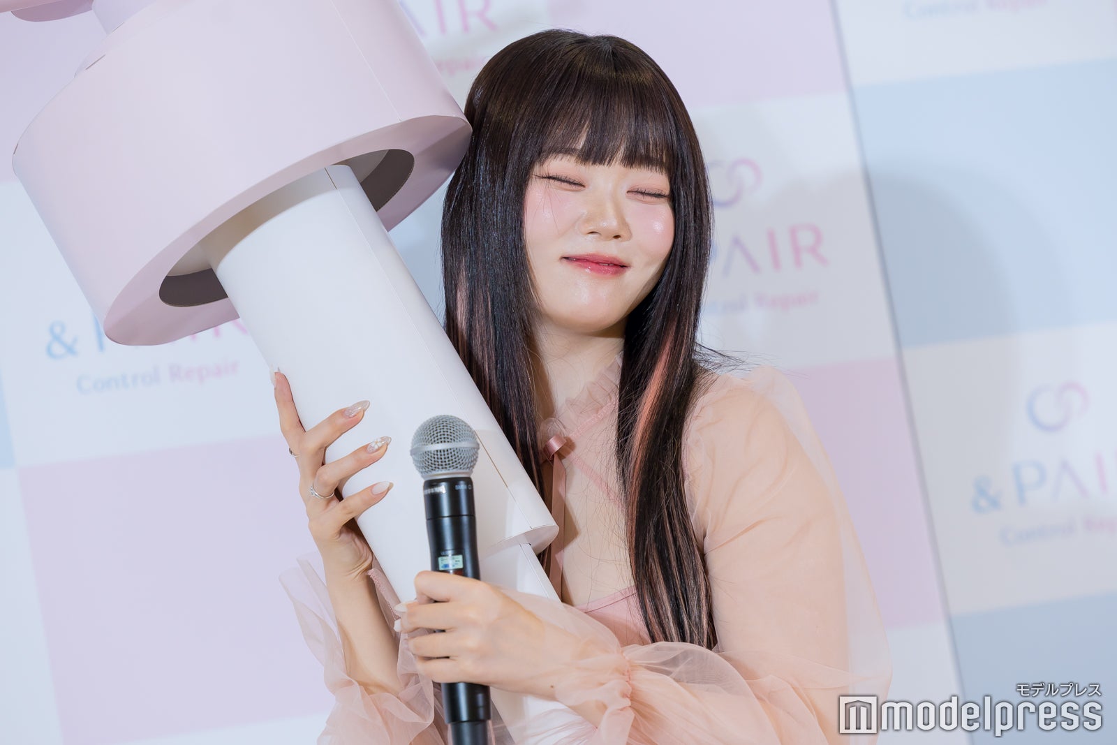 つき（TSUKI）（C）モデルプレス