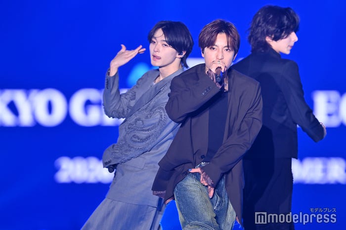 STARGLOW(C)モデルプレス