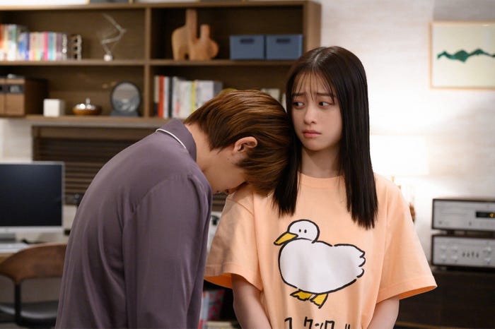 山田涼介、橋本環奈「王様に捧ぐ薬指」第7話より(C)TBS