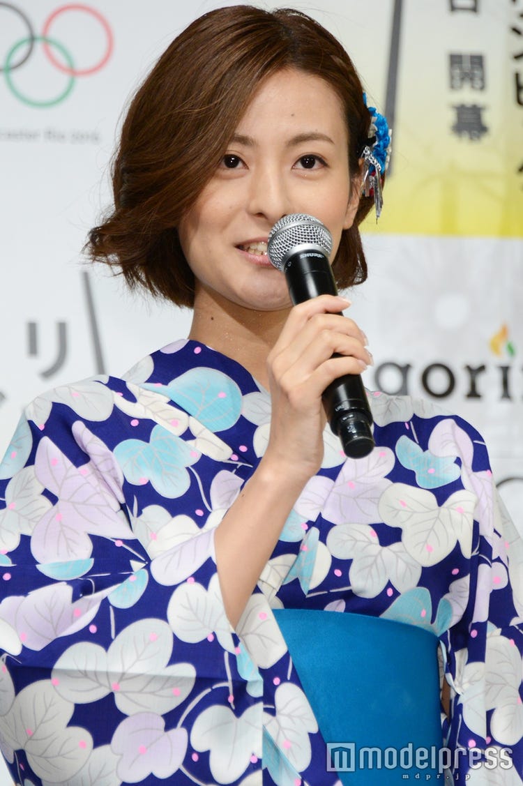 画像1 2 櫻井翔 徳島えりかアナ The Music Day マイクトラブルを 神対応 で乗り切る 2人ともプロ 全く気付かなかった モデルプレス