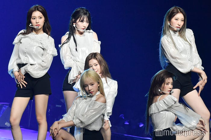 IZ*ONE (C)モデルプレス