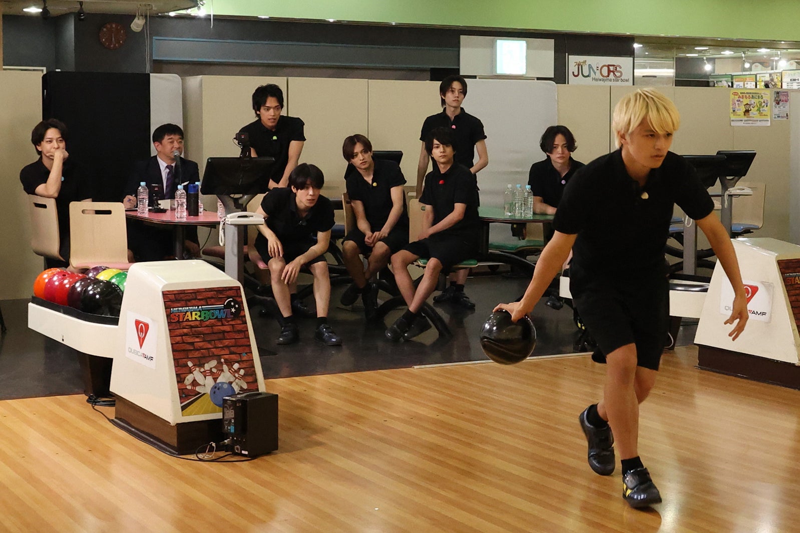 timelesz、8人連続ボウリング完結編 後半1時間30分の奮闘劇を公開【タイムレスマン】