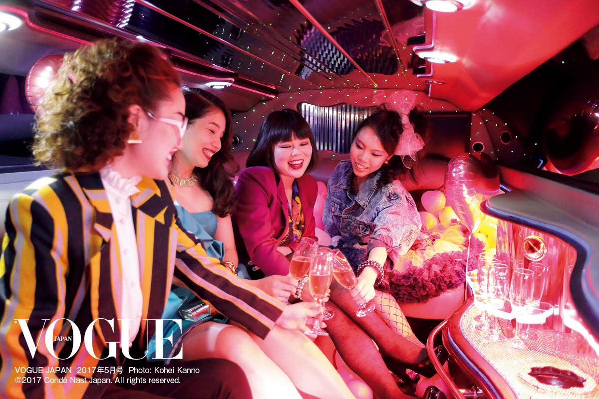 ブルゾンちえみ（中央）／「VOGUE JAPAN」5月号より（画像提供：コンデナスト・ジャパン）