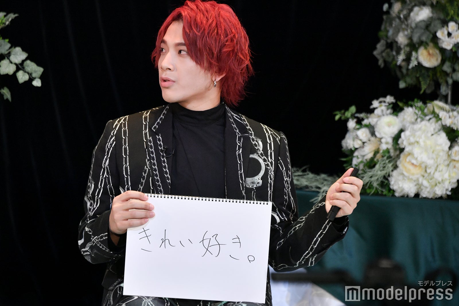 「GYAO!」にて配信された「OWV グループ結成記念生配信特番」より／本田康祐から見て「佐野文哉はどんな人間か」（C）モデルプレス