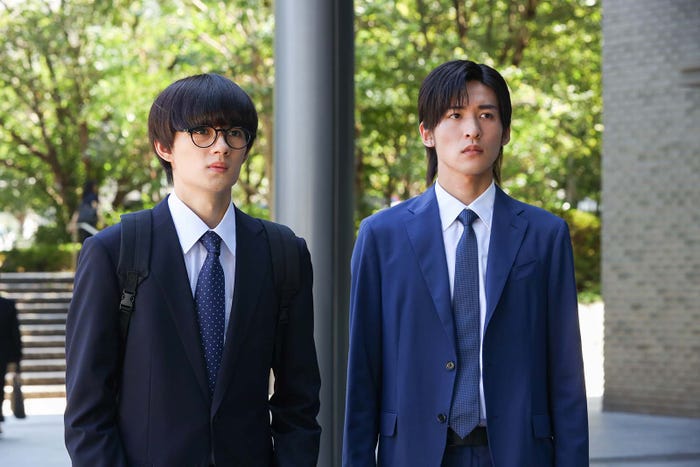 佐野勇斗、目黒蓮「トリリオンゲーム」第6話より(C)TBS/撮影:高橋裕子