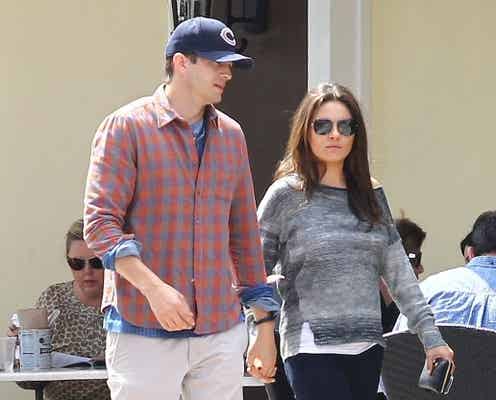 ミラ・クニスが第1子を妊娠