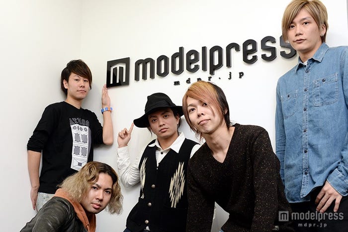 INKT(左から)kissy、mACKAz、KOKI、SASSY、Kei