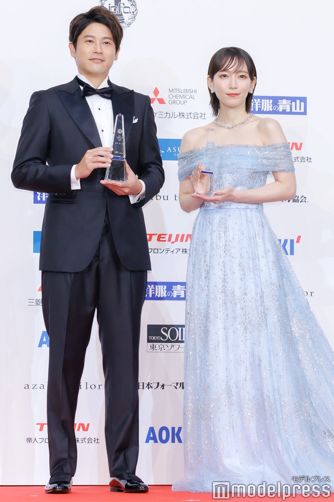 内田篤人、吉岡里帆（C）モデルプレス