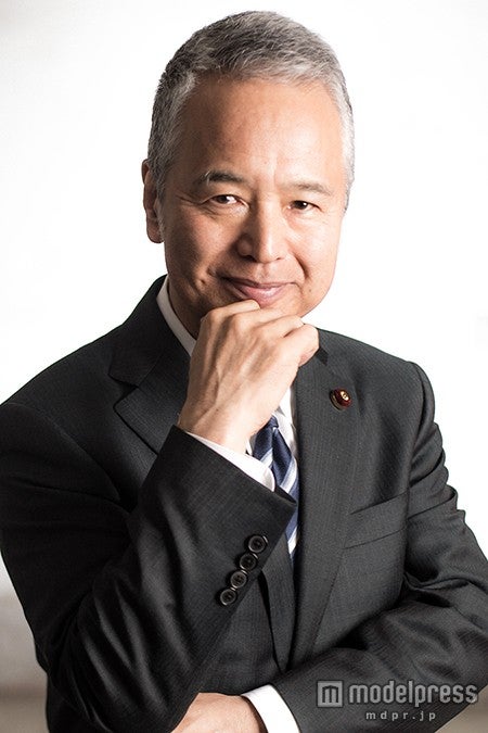 甘利明大臣（C）モデルプレス