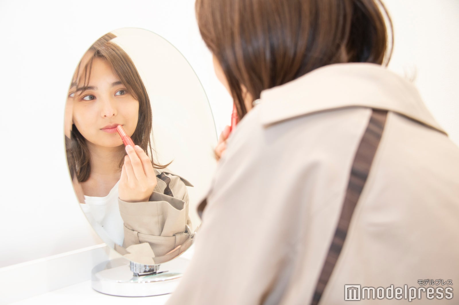 パウダールームでメイク直しもOK（C）モデルプレス