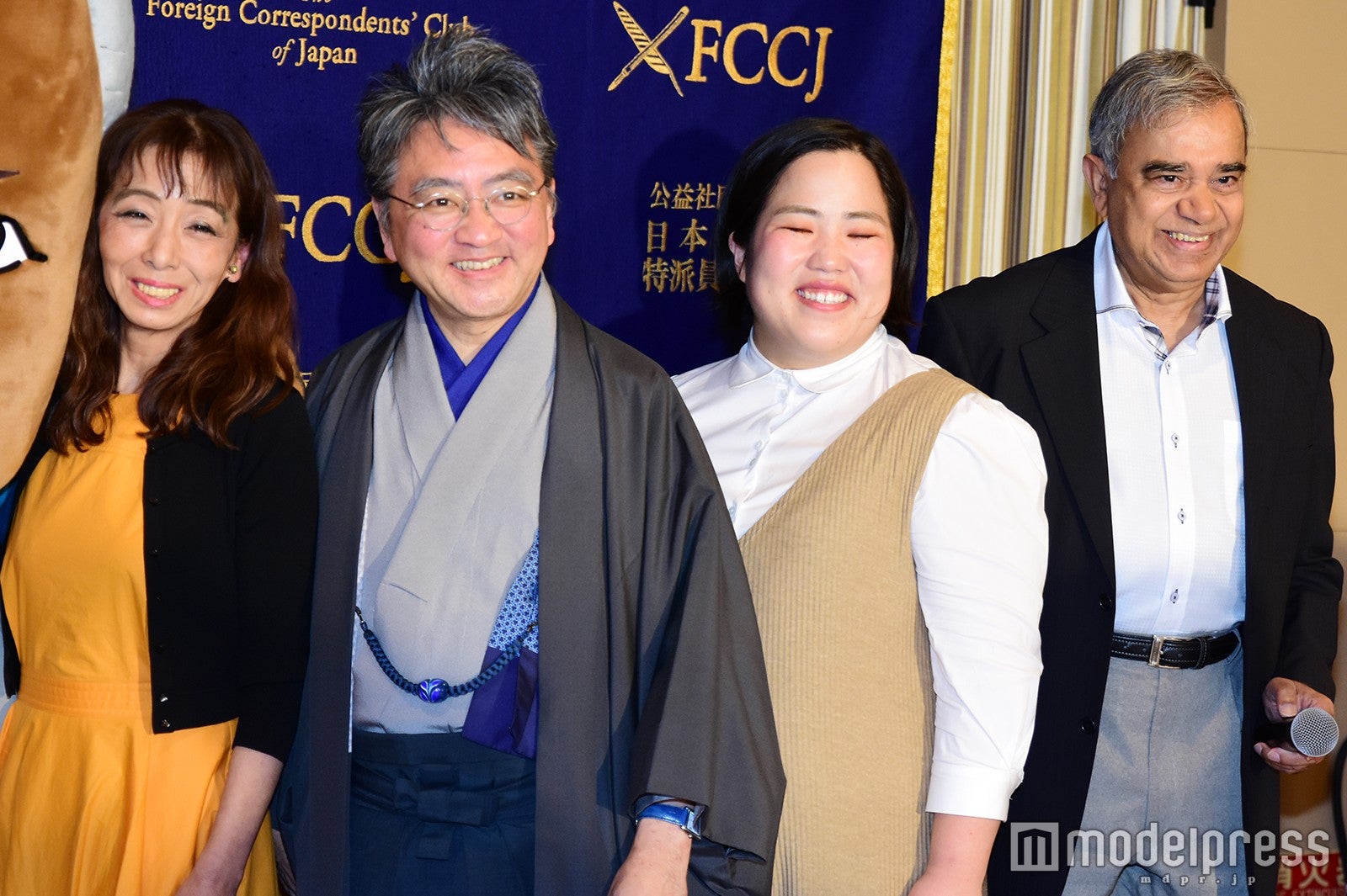 小林ゆか氏、中村伊知哉氏、ゆりやんレトリィバァ、Monzurul Huq氏（C）モデルプレス