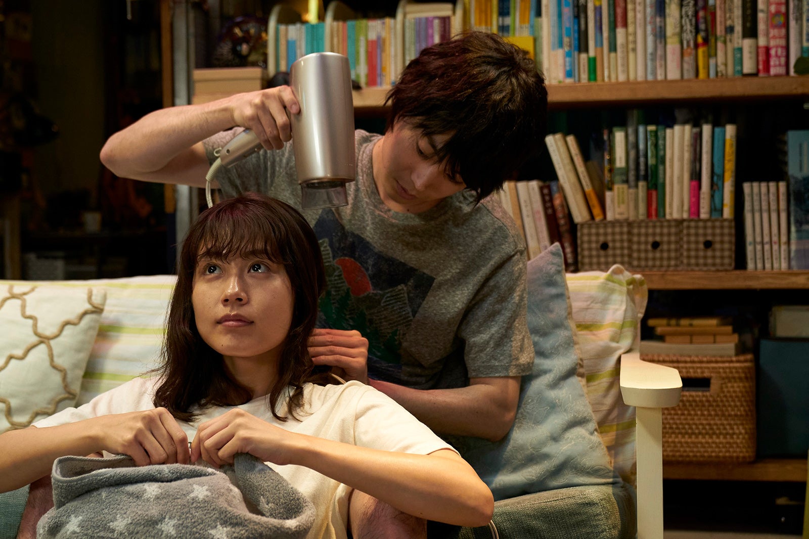 菅田将暉＆有村架純、尊さ溢れる同棲シーン解禁 何気ない日常を