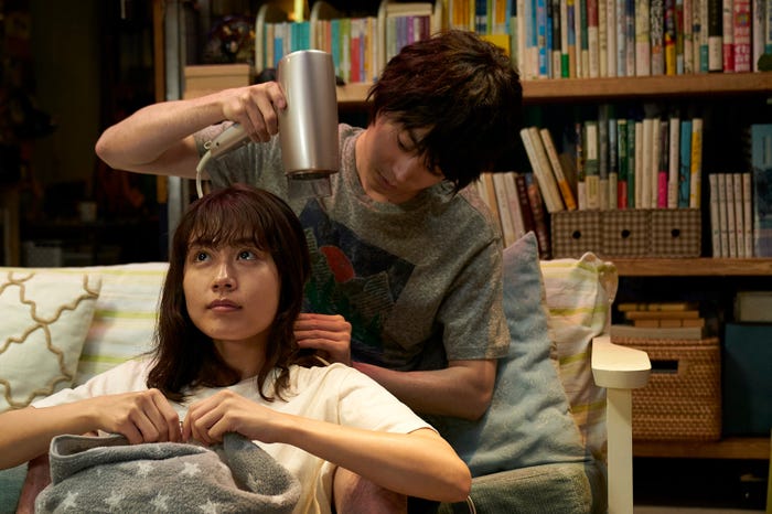 有村架純、菅田将暉(C)2021「花束みたいな恋をした」製作委員会