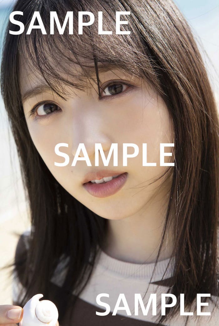 小栗有以1st写真集「君と出逢った日から」特典TUTAYA(C)撮影:細居幸次郎