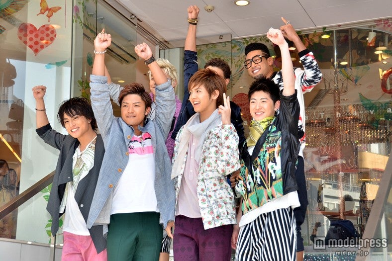 （上段左から）小森隼、中務裕太、関口メンディー（下段左から）白濱亜嵐、数原龍友、片寄涼太、佐野玲於