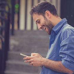 彼の性格が表れる?スマホケースからみる深層心理