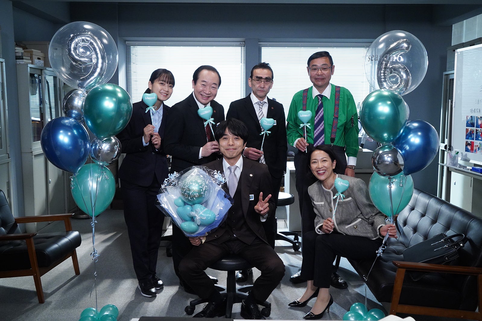 井ノ原快彦、誕生日に「特捜9」出演者からバルーンサプライズ「めちゃくちゃかわいい」